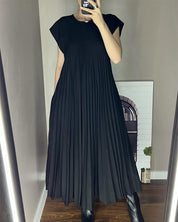 Giselle™ Effortlessly Elegant Pleated Dress