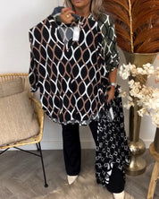 Meri™ Graphic Print Blouse