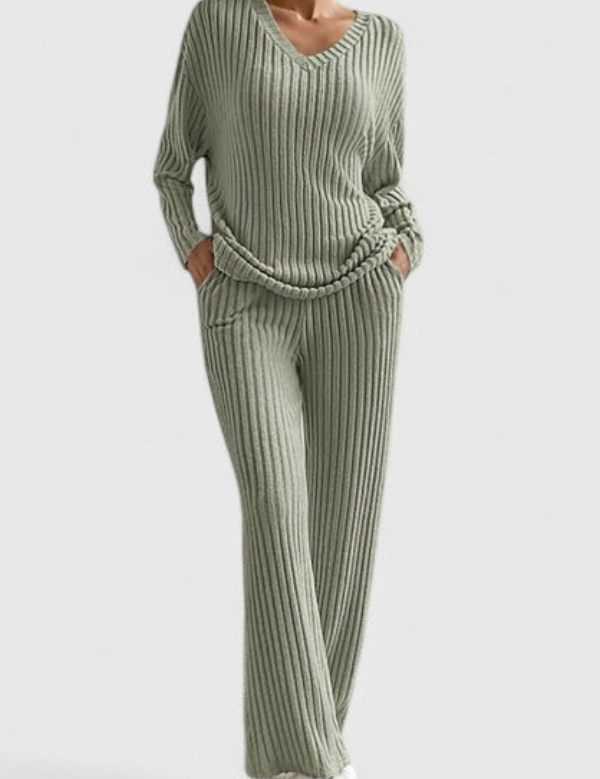 Angeline™ Comfortable Set