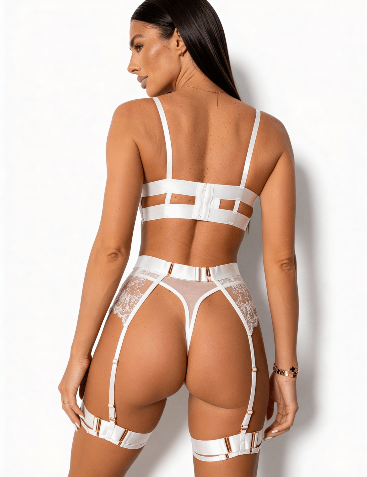 lynette-lingerie-set-4072363.png
